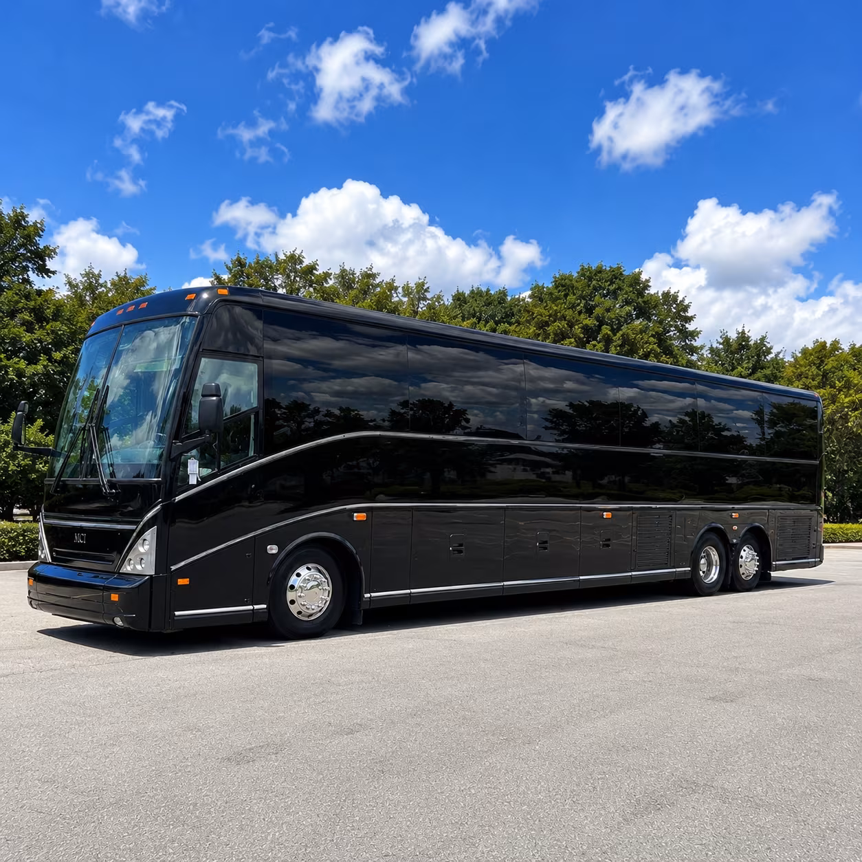 airport shuttle buses between plantation and fll
