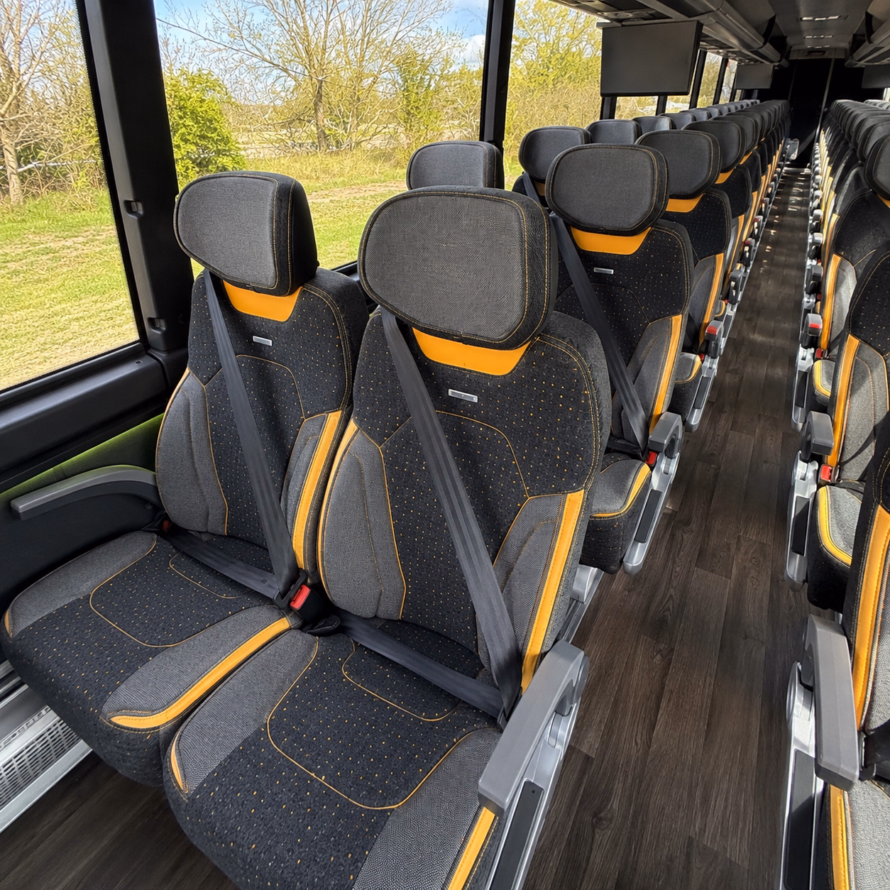 school buses for arts and culture field trips in broward county